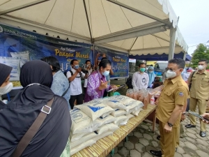 Bantu Ringankan Beban Warga, Pemkot Pontianak Gelar Pasar Murah
