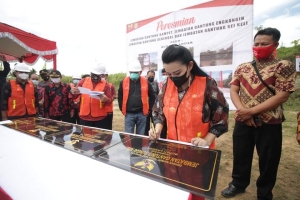 Bupati Karolin Resmikan 4 Jembatan Gantung, Tolong Dirawat dan Dijaga!