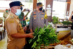 Wabup dan Forkopimda Mempawah Sidak Pasar, Pastikan Stok Sembako Aman