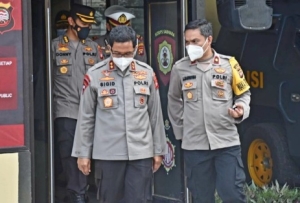 Prihatin dengan Lonjakan Kasus Covid-19 di Sintang, Kapolda Perintahkan Kapolres untuk Tertibkan Pelanggar Prokes