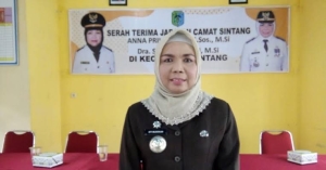 Camat Sintang Kesal Warganya Tak Percaya dengan Covid-19