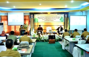 Rektor UNKA Minta Perbup Pengelolaan Areal Berhutan Selamatkan Kawasan Hutan di Sintang