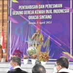 Bupati Jarot Ajak Jemaat Jaga dan Rawat Rumah Tuhan dengan Baik