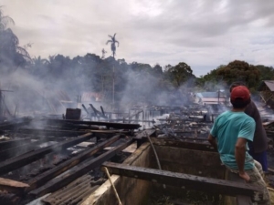 BPBD Salurkan Bantuan untuk Korban Kebakaran di Sepauk