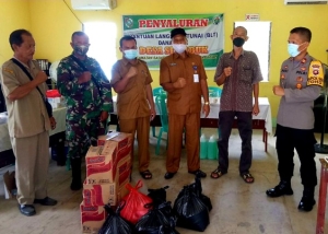 Salurkan Bantuan Sembako untuk Pasien Covid-19 di Sadaniang
