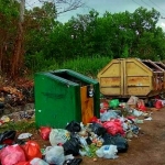 Warga Resahkan Sampah di Jalan Al Falah 2