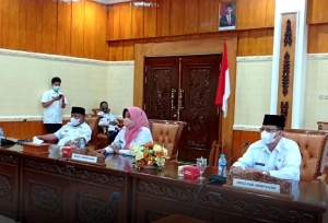 Tertibkan Bangunan Liar dan Kawasan Kumuh