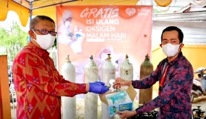 Serahkan Tabung Oksigen dari Pengusaha Kalbar ke “Rumah Zakat”