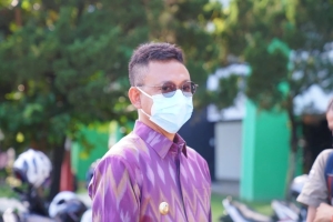 Imbau Rakyatnya Kenakan Masker Dobel