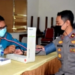 Polres Gelar Donor Darah dan Ingatkan Masyarakat Sintang untuk Disiplin Prokes 5M