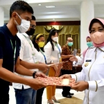 Bupati Erlina Launching Rumah CSR