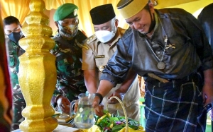 Raja Mardan Pimpin Ritual Budaya Robo-robo 2021 Hingga Ziarah ke Makam Opu Daeng Menambon