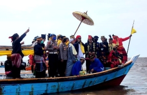 Raja Mardan Pimpim Ritual ‘Buang-Buang’