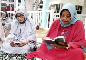 Bupati Erlina Ajak Rakyatnya Berdoa untuk Korban Semeru