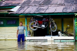 Ribuan Warga Masih Mengungsi