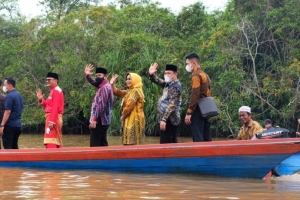Wagub Ajak Masyarakat Pertahankan Kearifan Lokal