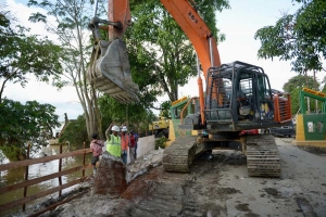 Jelang Kunjungan Presiden, PUPR Kebut Pasang Geobag