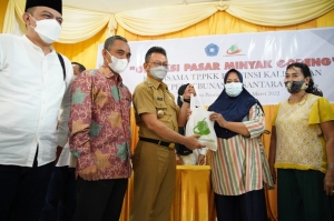 Bersyukur Beli Minyak Goreng 2 Liter Seharga Rp25 ribu