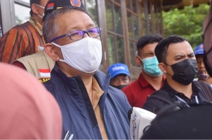 Midji Ajak Semua Pihak Keroyokan Tangani Banjir dan Pasca Banjir di Sintang