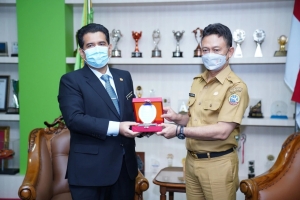 Terima Kunjungan Konsulat Malaysia, Edi Harap Kemudahan Perizinan Perusahaan di Pontianak