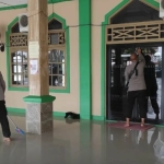 Bersih-bersih 24 Rumah Ibadah