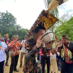 Ronny Ajak Generasi Muda Jaga Budaya Adat di Tengah Era Teknologi Digital