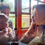 Mata Bupati Erlina Berkaca-kaca, Lihat Balita Terlahir Tanpa Tempurung Kepala