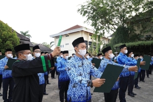 PNS Harus jadi Teladan Masyarakat