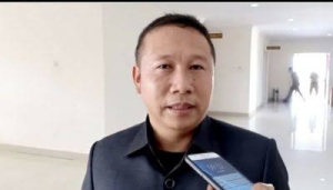 Heri Jambri Dukung Turnamen Futsal Tingkat SD, SMP dan SMA