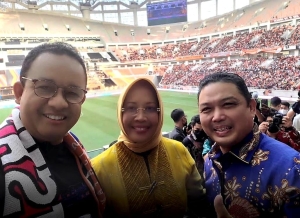 Bupati Erlina dan Wagub Ria Norsan Takjub dengan Kemegahan JIS