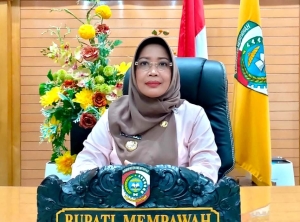 Polemik Nama Pelabuhan “Kijing” Menjadi “Tanjungpura”, Bupati Erlina Harap Rakyatnya Bersabar
