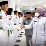 Mau jadi Generasi Penerus Berkualitas?, Bupati Erlina Sarankan Paskibra Amalkan Ini…