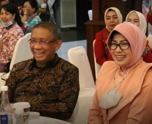 Ajak Kepala Daerah Perhatikan Anak Sekolah Tak Mampu