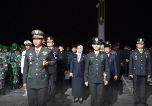 Bupati Erlina Hadiri Apel Kehormatan dan Renungan Suci di TMP Putra Bangsa
