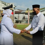 Bupati Erlina Serahkan Remisi 372 Narapidana