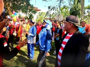 Serunya Kekompakan Bupati Erlina dan ASN Ikut Lomba Makan Kerupuk hingga Joget Balon