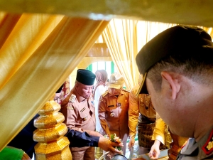 Bupati Erlina Ajak Generasi Muda Pertahankan dan Lestarikan Budaya Robo-Robo