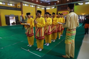 Kenalkan Budaya Saprahan Sejak Dini