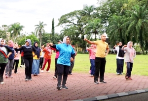 Senam Gabungan Meningkatkan Kebersamaan ASN Mempawah