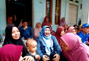 Dewan Kunjungi Langsung Warga Terdampak Banjir dan Bagikan 1000 Paket Sembako