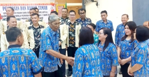 Bupati Jarot Lepas 34 Peserta Pesparani ke Kota Kupang
