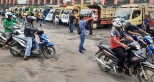 Aksi Demo ASAS di DPRD Sintang, Minta Ketersediaan Solar