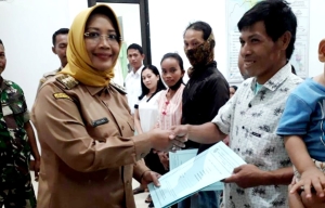 Bupati Erlina Senang Masyarakat Sadar Pentingnya Adminduk