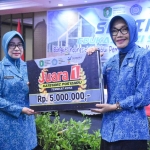PKK Pontianak Borong Empat Penghargaan Tingkat Provinsi Kalbar