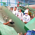 Bupati dan Wakil Bupati Belajar Produktivitas Pengelolaan Sampah