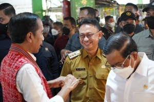 Jokowi Akui Pontianak Bagus Kendalikan Inflasi