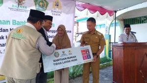 Apresiasi Baznas Kalbar Gulirkan Bantuan Bedah Rumah