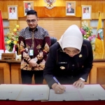 Teken MoU, Bupati Harap BPJS Berikan Perlindungan Tenaga Kerja Mempawah