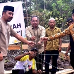 Wabup Melkianus Ucapkan Terimakasihnya untuk Program Bedah Rumah Baznas di Sintang
