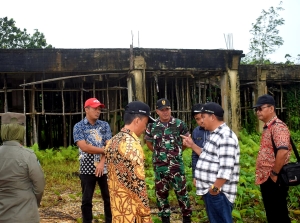 Wabup Melkianus Pastikan Pemerintah Lanjutkan Pembangunan Kantor Camat Kayan Hilir